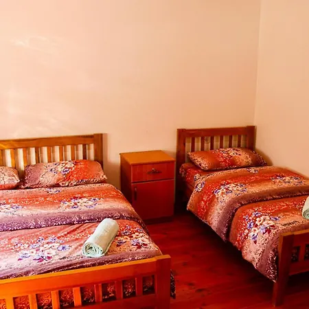 Besimi Bed and Breakfast *