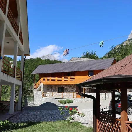 Oda ve Kahvaltı Besimi *